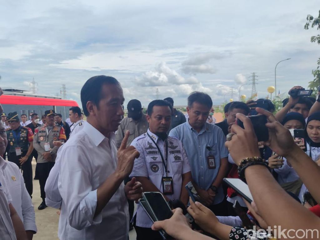 Jokowi Jawab Isu Reshuffle Usai Kursi Menpora Kosong: Segera!