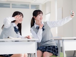 Tanda Krisis Identitas pada Remaja yang Cari Jati Diri dan Cara Atasinya