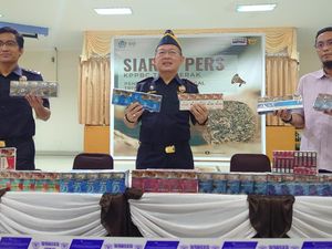 Bea Cukai Merak Gagalkan Peredaran Rokok Ilegal Senilai Rp 12,9 Miliar Bea Cukai Merak Gagalkan Peredaran Rokok Ilegal Senilai Rp 12,9 Miliar