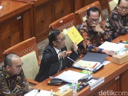 Rapat Bareng Mahfud, Anggota DPR Singgung Menteri Suka Debat Kena Reshuffle