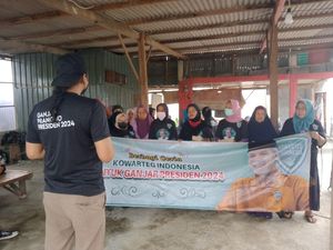 Kowarteg Indonesia Gelar Cek Kesehatan-Bagi Makanan Gratis di Gresik