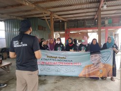 Kowarteg Indonesia Gelar Cek Kesehatan-Bagi Makanan Gratis di Gresik