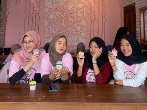 Relawan Ganjar Gelar Pelatihan Menghias Cupcake Gratis di Palembang Relawan Ganjar Gelar Pelatihan Menghias Cupcake Gratis di Palembang