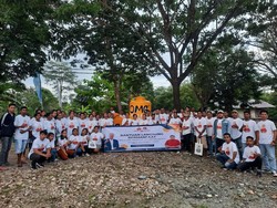 Orang Muda Ganjar Beri Bantuan Tandon Air-Seragam Sekolah ke Warga Belu