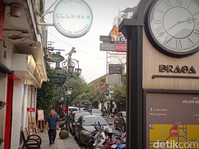 Suasana Braga Bandung Jelang Buka Puasa