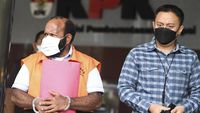 Tangan Diborgol dan Berbaju Oranye, Ricky Ham Pagawak Diperiksa KPK