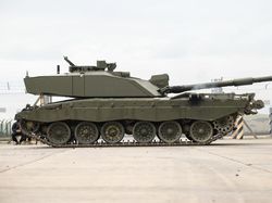 Inggris Kirim Kendaraan Tempur-Dana Perbaikan Alat Rp 974 M ke Ukraina