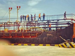 Ungkap Penyebab Kebakaran Kapal MT Kristin, Polda NTB Terjunkan Tim Labfor