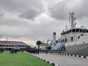 TNI AL Lepas Ekspedisi Jala Citra 3 ke Laut Flores TNI AL Lepas Ekspedisi Jala Citra 3 ke Laut Flores