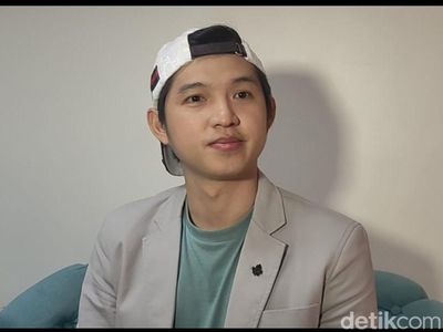 Intip Rumah Koh Dennis Lim yang Minimalis Estetik, Ada Sekolah di Belakangnya