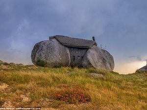 Ada Lho, Rumah Flinstones di Dunia Nyata Ada Lho, Rumah Flinstones di Dunia Nyata