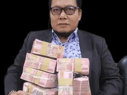 Ketua Fraksi di DPRD Pelalawan Pamer Duit Nyaris Rp 1 M, PAN Buka Suara