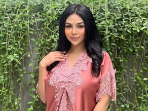 5 Potret Bunga Aurellie Ngerem Gibah dan Pesta Selama Ramadan 5 Potret Bunga Aurellie Ngerem Gibah dan Pesta Selama Ramadan