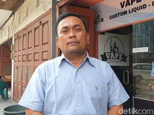 Toko Vape di Medan Diserang Segerombolan Orang Pakai Sajam Toko Vape di Medan Diserang Segerombolan Orang Pakai Sajam