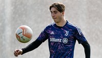 Lalu ada gelandang Italia, Fabio Miretti yang kini bermain untuk Juventus. Foto: Juventus FC via Getty Images/Daniele Badolato - Juventus FC