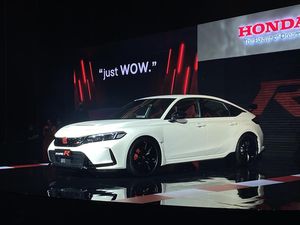 Honda Civic Type R Terbaru Meluncur di Indonesia, Harga Nyaris Rp 1,4 M Honda Civic Type R Terbaru Meluncur di Indonesia, Harga Nyaris Rp 1,4 M