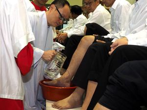 Apa Itu Kamis Putih? Ini Arti, Sejarah serta Rangkaian Perayaannya Apa Itu Kamis Putih? Ini Arti, Sejarah serta Rangkaian Perayaannya
