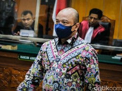 Tok! Teddy Minahasa Tetap Divonis Seumur Hidup Bui