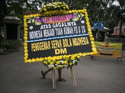 Bali Sepekan: Gubernur Koster Minta FIFA Lebih Adil-Ojol Dihukum Menyapu di Pura