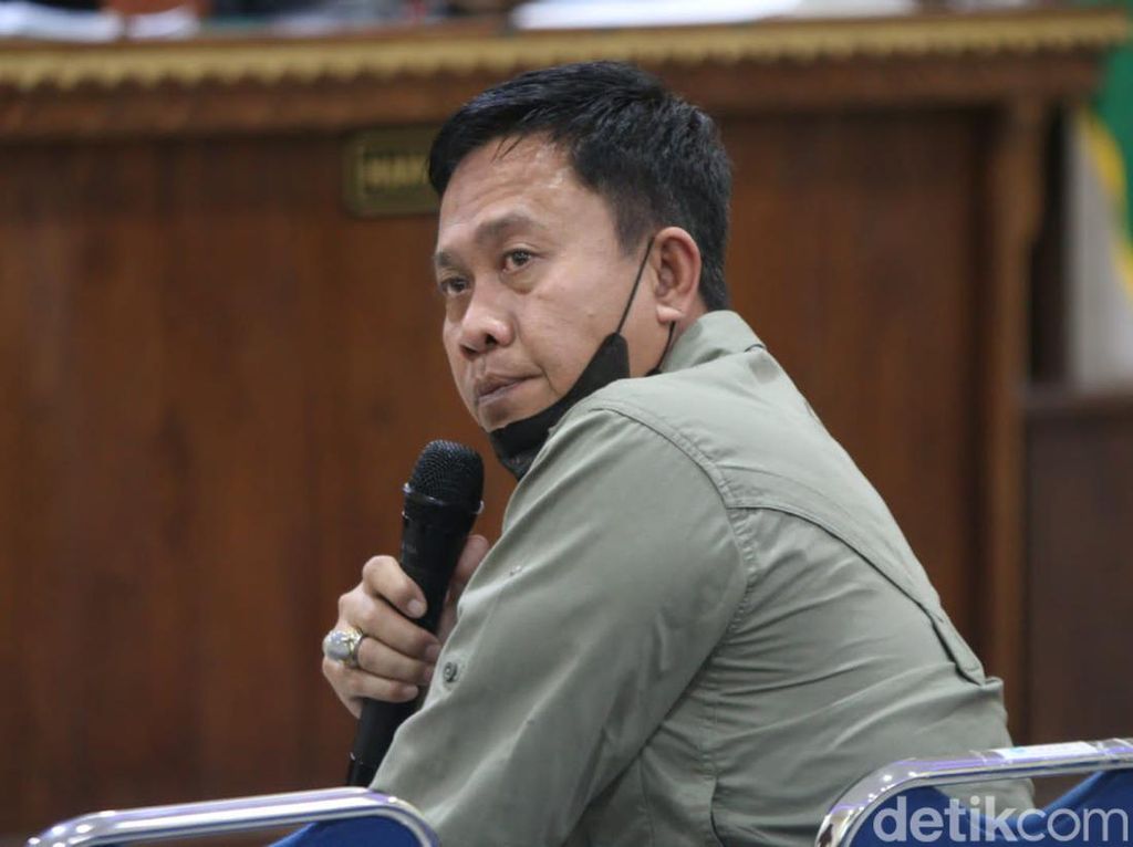 Temui Karomani untuk Titip Anaknya, Kasatreskrim Polres Pesawaran Bantah Kolusi Temui Karomani untuk Titip Anaknya, Kasatreskrim Polres Pesawaran Bantah Kolusi