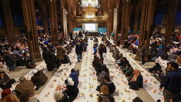 Katedral di Inggris Gelar Buka Puasa Bersama untuk Umat Islam