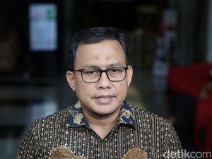 Pejabat Balai DJKA Jateng Terjaring OTT KPK Dibawa ke Jakarta Pejabat Balai DJKA Jateng Terjaring OTT KPK Dibawa ke Jakarta