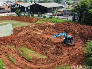Kurangi Titik Banjir Jakarta dengan Mengeruk Embung