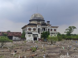 Masjid Baitul Hamdi 17 Tahun Terbengkalai akibat Semburan Lumpur Lapindo