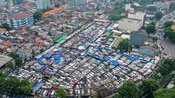 Padatnya Pasar Tasik Cideng di Pusat Kota Jakarta