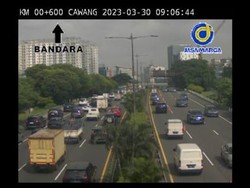 Lalin Tol Dalam Kota Cawang Arah Semanggi Padat Pagi Ini