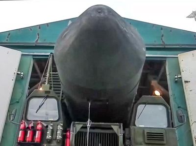 Rusia Pamer Rudal Balistik Antarbenua Saat Latihan Militer, Begini Wujudnya