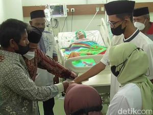 Haru! Hendro dan Tri Menikah di Ruang ICU RSUD Ciereng Subang