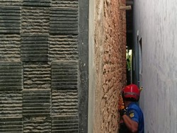 Warga Pekalongan Pingsan Terjepit Lorong Rumah Berjam-jam