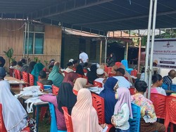 Relawan Ganjar Gelar Safari Buta Aksara untuk Warga Kota Ende