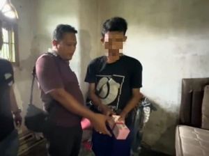 Aksi Nekat Pelajar di Sumut, Beli Motor Pakai Uang Mainan Lewat COD Aksi Nekat Pelajar di Sumut, Beli Motor Pakai Uang Mainan Lewat COD