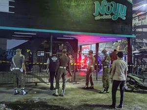 Bandelnya THM Noyu Eat and Drink di Makassar Tetap Buka saat Ramadan Bandelnya THM Noyu Eat and Drink di Makassar Tetap Buka saat Ramadan