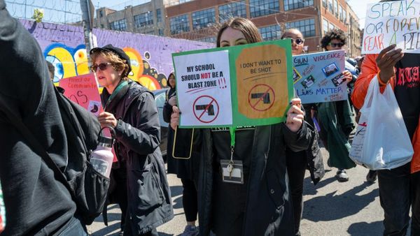 Siswa-Guru di Brooklyn Gelar Aksi Lawan Kekerasan Senjata
