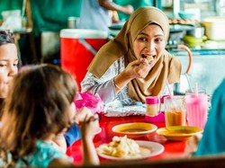 3 Manfaat Sunnah Nabi Mengunyah Makanan sebanyak 32 Kali