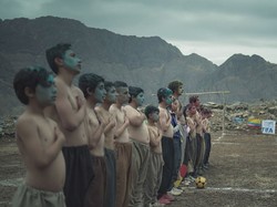 The Blue Girl: Bolehkah Kami Main Bola?