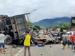 Polisi Amankan Sopir Truk Pemicu Laka Beruntun di Jalur Padang-Bukittinggi