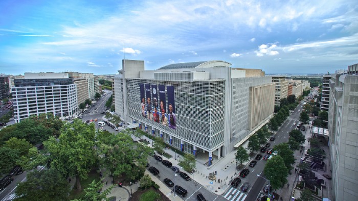 World Bank atau Bank Dunia World Bank atau Bank Dunia