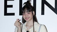 Adu Gaya Lisa BLACKPINK, V BTS, dan Park Bo Gum Reuni di Acara CELINE