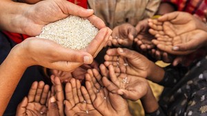 Membayar Fidyah dengan Uang, Berapa Rupiah Ya?