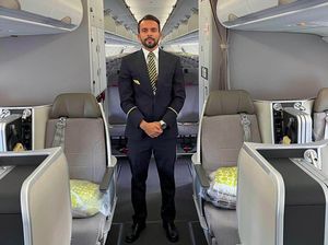 Potret Mantan Pesepakbola yang Dulu Main Bareng Ronaldo, Kini Jadi Pramugara