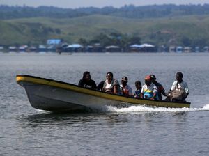 Di Papua Ada Lho Ojek Perahu, Nih Penampakannya Di Papua Ada Lho Ojek Perahu, Nih Penampakannya