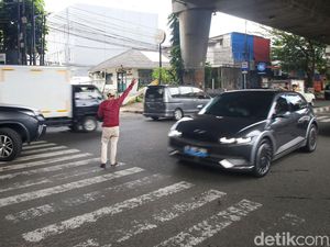 Penutupan U-Turn di Jakarta Lanjut Terus Meski Sempat Ada Penolakan Penutupan U-Turn di Jakarta Lanjut Terus Meski Sempat Ada Penolakan