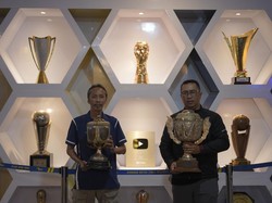 Piala Persib Bandung Bertambah Dua