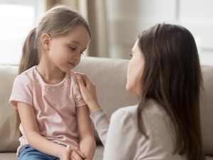 Mengenal Father Hunger, saat Anak Kurang Kasih Sayang Ayah Mengenal Father Hunger, saat Anak Kurang Kasih Sayang Ayah