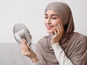 Ahli Dermatologi Ungkap Tips Jaga Kesehatan Kulit Selama Berpuasa Ahli Dermatologi Ungkap Tips Jaga Kesehatan Kulit Selama Berpuasa