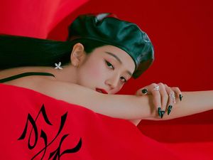 Sudah Lama Dinanti! Jisoo BLACKPINK Resmi Debut Solo Sudah Lama Dinanti! Jisoo BLACKPINK Resmi Debut Solo